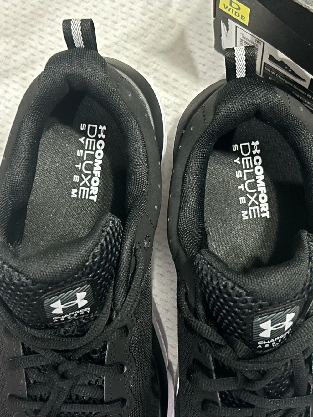 Under Armour Women’s Charged Assert 10 – Black/White – Size 11 D Wide